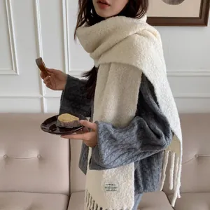 Soft white wool-blend tassel scarf shawl for women in elegant Korean style for winter