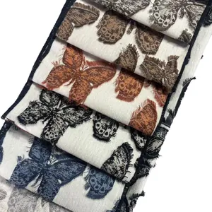 Tissu jacquard en chenille avec motifs de papillons 3D à franges en plusieurs couleurs