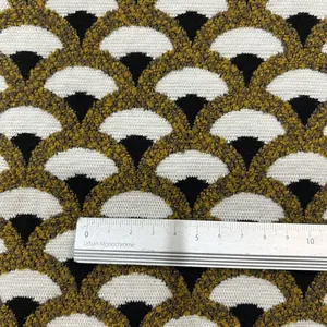 Vintage mosterdgele chenille meubelstof met geschulpt patroon voor bankkussens enz