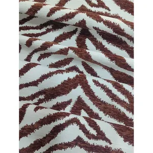 Tessuto ciniglia jacquard con stampa zebrata marrone per cuscino divano e rivestimento.
