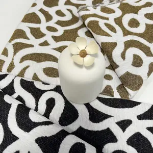 Tissu jacquard en chenille de qualité à motifs géométriques pour coussins et meubles