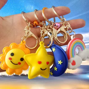 Simpatico Portachiavi Amici Arcobaleno Cartone Animato Silicone Sole Stella Luna Borsa Fascino Ciondolo Anello Chiave di Metallo d'Oro Regalo