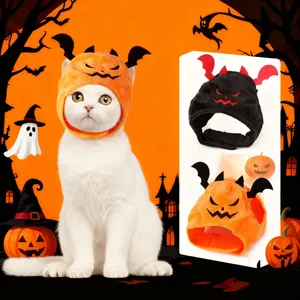Détails des chapeaux de peluche citrouille et chauve-souris pour chats