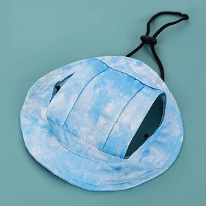 Blauer Batik-Haustier-Sonnenhut mit Ohrenlöchern und Kordelzug für Hunde und Katzen.