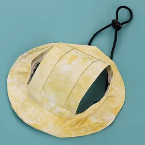 Gelber Batik Haustier Sonnenhut mit verstellbarem Kordelzug für Hunde und Katzen im Detail.