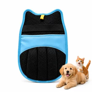 Cepillo profesional azul y negro para quitar pelos de mascotas sobre fondo blanco