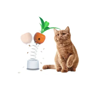 Interaktives Katzen-Puzzlespielzeug mit starkem Saugnapf und Feder-Karotten-Design für Spaß.