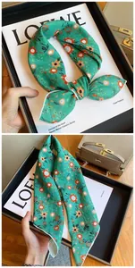 Green cotton floral scarf headband for women with vintage harajuku style pattern