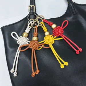 Charme de Sac Nœud Chinois Tissé à la Main en Cuir PU Porte-clés Pour Femmes Hommes Accessoire Décoratif Vintage Pour Sac à Dos Main