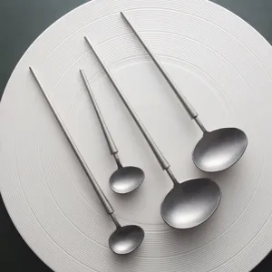 Cuchara Japonesa Vintage de Acero Inoxidable 304 con Mango Largo Cuchara para Mezclar Café Acabado Mate Vajilla Minimalista para Hogar y Cafetería