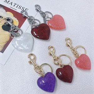 Fashion Heart Shape Resin Keychain With Glitter For Women Creative Heart Bag Pendant Metal Key Ring For Birthday Wedding Party Gift