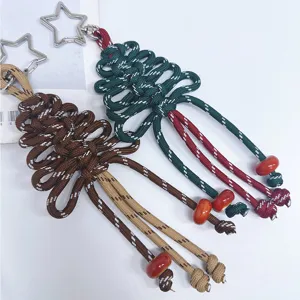 Handgefertigte gewebte Weihnachtsbaum-Taschenanhänger mit Sternverschluss im 2er-Set