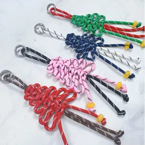 Ciondolo per Borsa ad Albero di Natale Intrecciato a Mano Portachiavi in Paracord di Poliestere Decorazione Festiva per Borse da Donna Zaino Chiavi