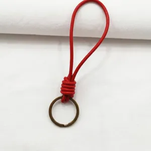 Portachiavi minimalista in pelle rossa fatto a mano con anello in bronzo vintage per coppia