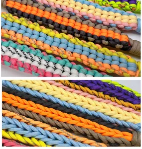 Nahaufnahme bunter handgeflochtener Paracord-Handschlaufen mit verschiedenen Texturen