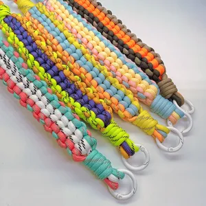 Handgewebtes Geflochtenes Handy-Lanyard Handgelenkriemen Mehrfarbiges Paracord Handy-Kette Anti-Verlust Kamera-Schlüsselanhänger-Ring