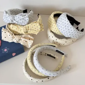Collection de jolis serre-têtes en tissu étoilé avec styles variés noués et rembourrés
