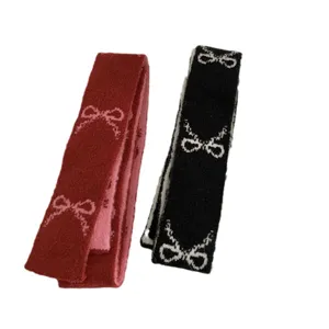 Écharpe d'hiver élégante en tricot fin de style coréen avec motif de nœuds roses