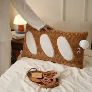 Coussin en peluche baguette avec chapeau de chef pour décoration créative de salon cosy