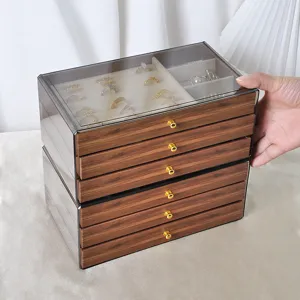 Grande boîte à bijoux en bois de noyer avec 6 tiroirs pour bagues et boucles d'oreilles.