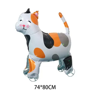 Détail du grand ballon marcheur en forme de chat tricolore avec roues 74x80cm