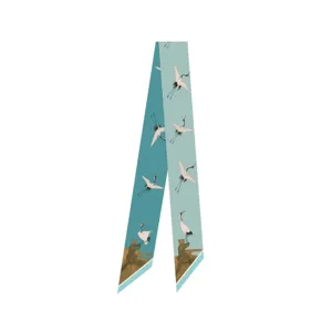 Elegante foulard sottile in seta con gru della Manciuria e motivi cinesi vintage