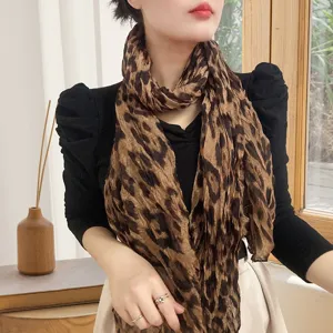 Literary Vintage Floral Pleated Scarf For Women Bohemian Leopard Print Thin Shawl For Travel Photography Polyester Scarf Wrap