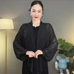 Eleganter schwarzer Pailletten-Chiffon-Schal mit weiten Ärmeln als Sonnenschutz für Damen