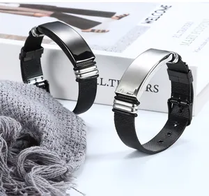 Schwarze und silberne Edelstahl-Mesh-Armbänder mit gravierbaren Metallplatten