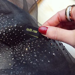 Écharpe élégante en soie 100% véritable noire avec strass scintillants design ciel étoilé