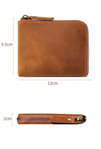 Detailansicht der Maße für den braunen Crazy Horse Leder Geldbeutel: 12x9,5x2cm groß.