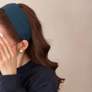 Minimalist French style thick wide-brimmed teal knitted headband for women, stylish hair accessory