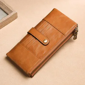 Portafoglio lungo vintage in pelle cerata marrone con doppia cerniera e bottone a pressione