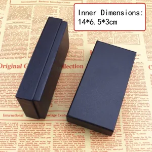 Scatola regalo rettangolare blu navy in cartone con dimensioni interne 14x6,5x3 cm