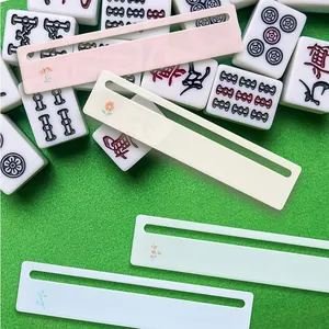 Set of 4 semi-transparent acrylic Mahjong line finders in pastel colors for beginners