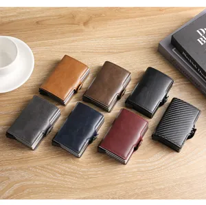 Colección de tarjeteros automáticos de aluminio de doble capa en varios acabados de cuero