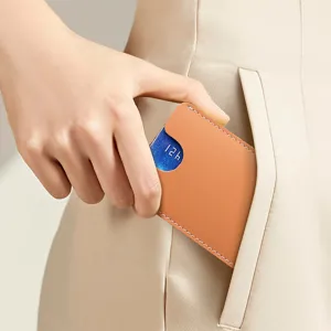 Schlanker Mini-Kartenhalter aus Leder mit Palmenmuster für Kreditkarten
