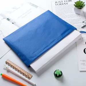 Blauwe waterdichte A4-documententas met rits en decoratief zeshoekig patroon