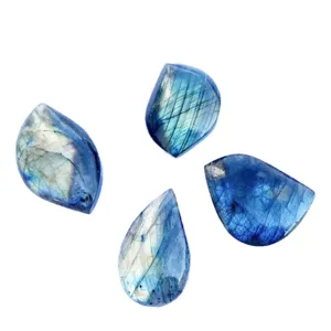 Natürliche irisierende blaue Labradorit-Anhänger in Blatt- und Tropfenform für Schmuck