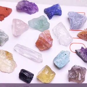 Natürlicher Kristallkies Anhänger Unregelmäßiger Rohstein Mit Gebohrtem Loch Edelstein DIY Schmuckzubehör Anhänger