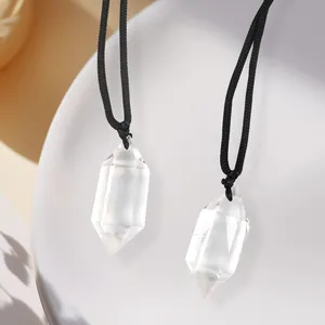Ensemble de colliers avec pendentifs en cristal de quartz clair naturel à double pointe