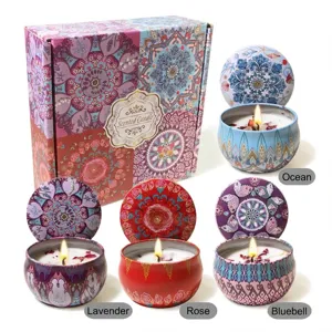 Set regalo di lusso con quattro candele profumate in cera di soia in scatole mandala