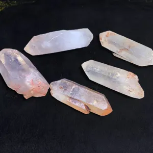 Pointe en Pierre Brute de Quartz Clair Naturel Colonne de Cristal Unique Non Polie Spécimen Minéral pour Décoration Maison Bureau
