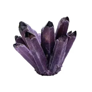 Bellissimo grappolo di cristalli di ametista naturale per la decorazione della casa