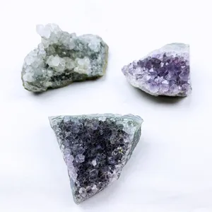 Natürliche Uruguay Amethyst-Cluster und Kristallgeoden für die Heimdekoration