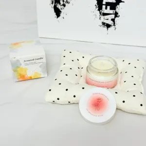 Premium handgefertigtes Rosenöl-Sojawachs-Duftkerzen-Geschenkset mit Aquarell-Verpackung