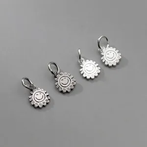 Pendentif en Argent Sterling 925 Vintage Soleil Visage Souriant Breloque Argent Oxydé Antique Rond DIY Fabrication de Bijoux Pour Bracelet Collier