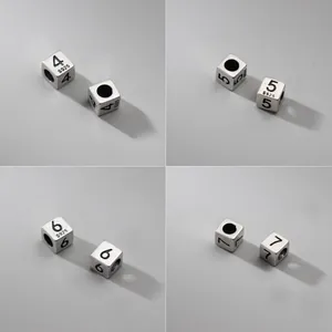 Cuentas espaciadoras cúbicas de 5mm en plata S925 con números grabados para bricolaje