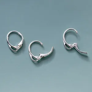 Vue détaillée de crochets d'oreilles en argent sterling 925 pour création de bijoux DIY
