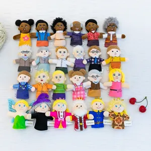 Ensemble de Marionnettes à Doigts en Peluche Douce Famille de Dessins Animés Animaux Accessoires de Narration Éducation Précoce Jouets en Peluche